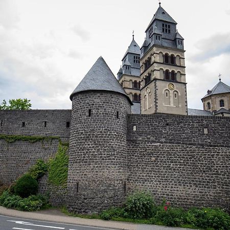 Hinter Burg, Haus Mit Garten Майен Экстерьер фото